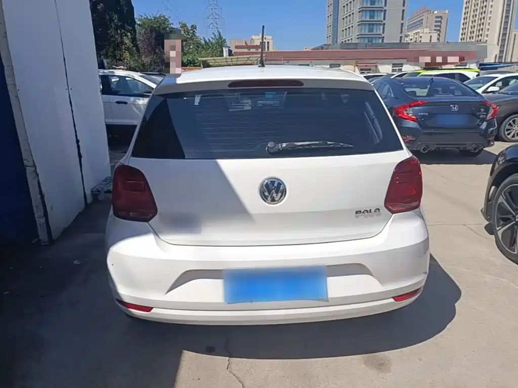 Volkswagen Polo — миниатюра 6