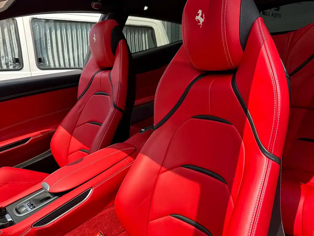 Ferrari GTC4Lusso — миниатюра 2