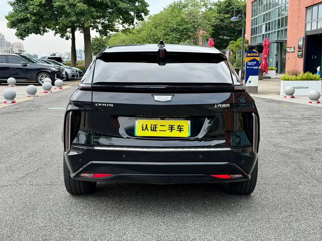 Cadillac Lyriq — миниатюра 4