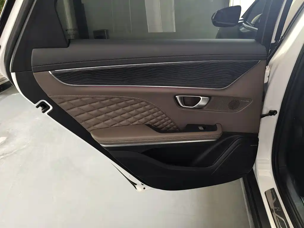 BYD Han — миниатюра 14