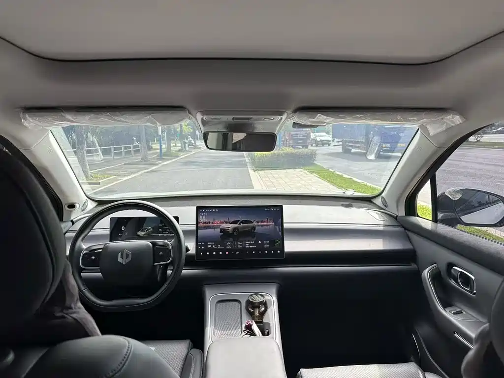Leapmotor Leapmotor C10 — миниатюра 8