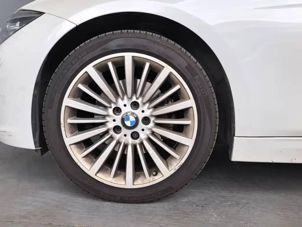 BMW 3 Series — миниатюра 7