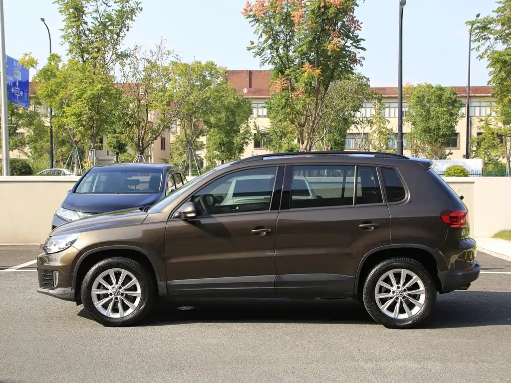 Volkswagen Tiguan — миниатюра 16