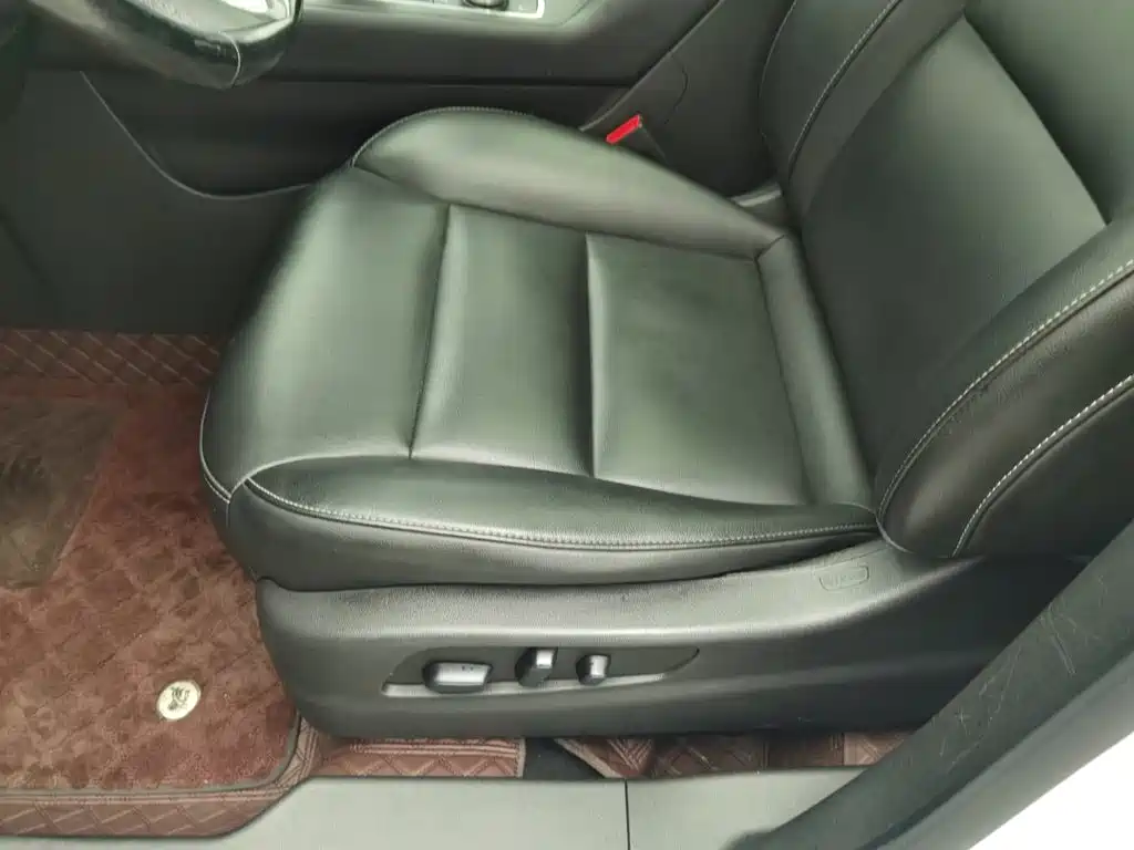 Cadillac XT4 — миниатюра 20
