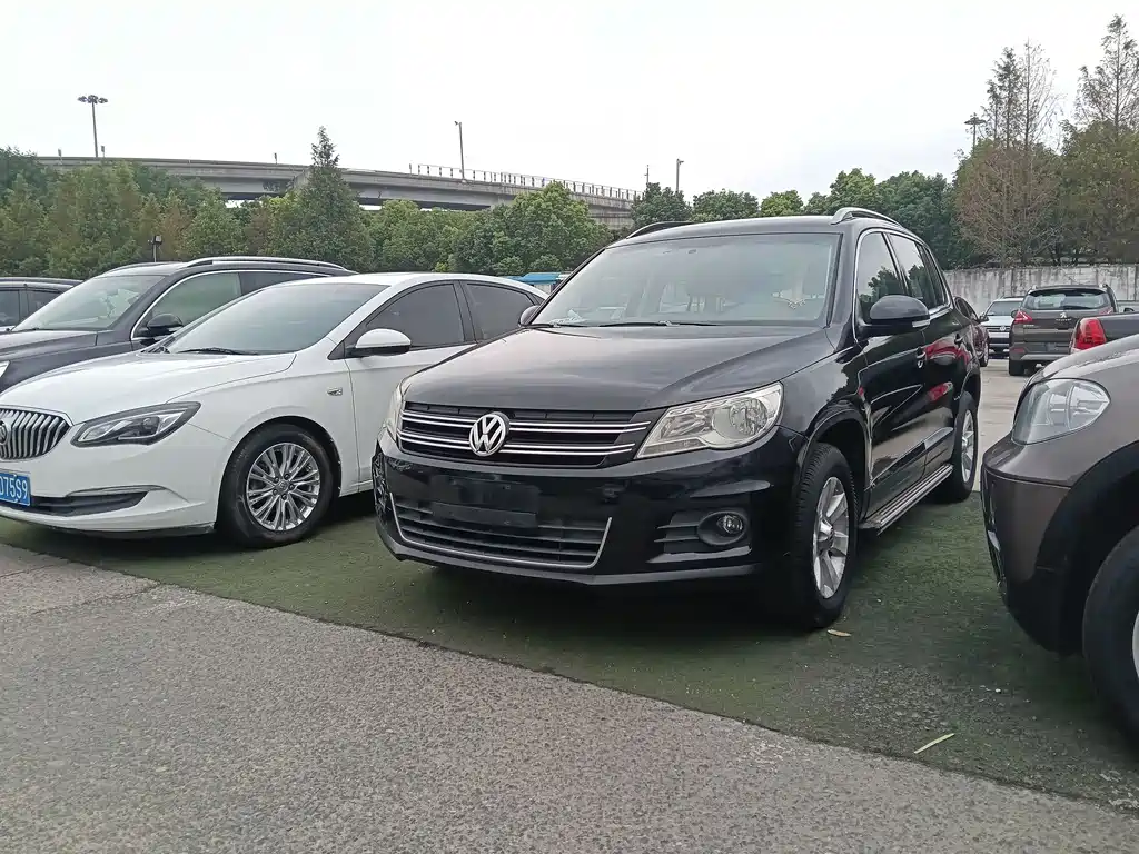 Купить Volkswagen Tiguan