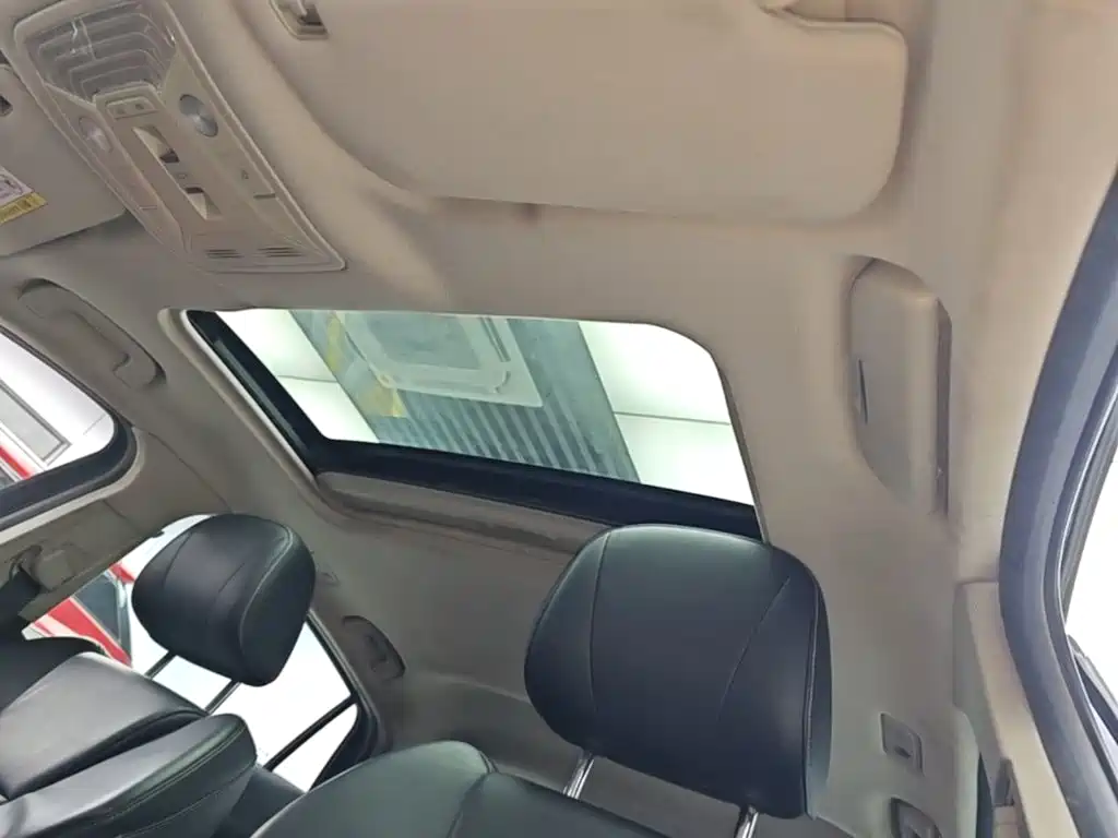 Hongqi Hongqi H5 — миниатюра 18
