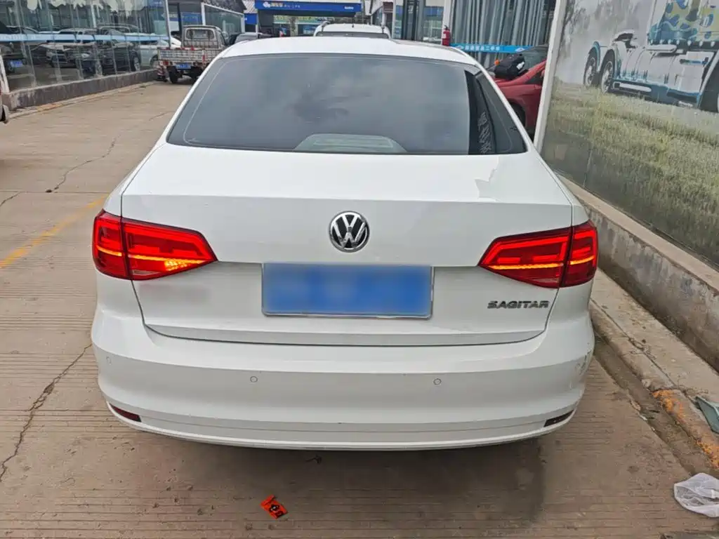 Volkswagen Sagitar — миниатюра 6