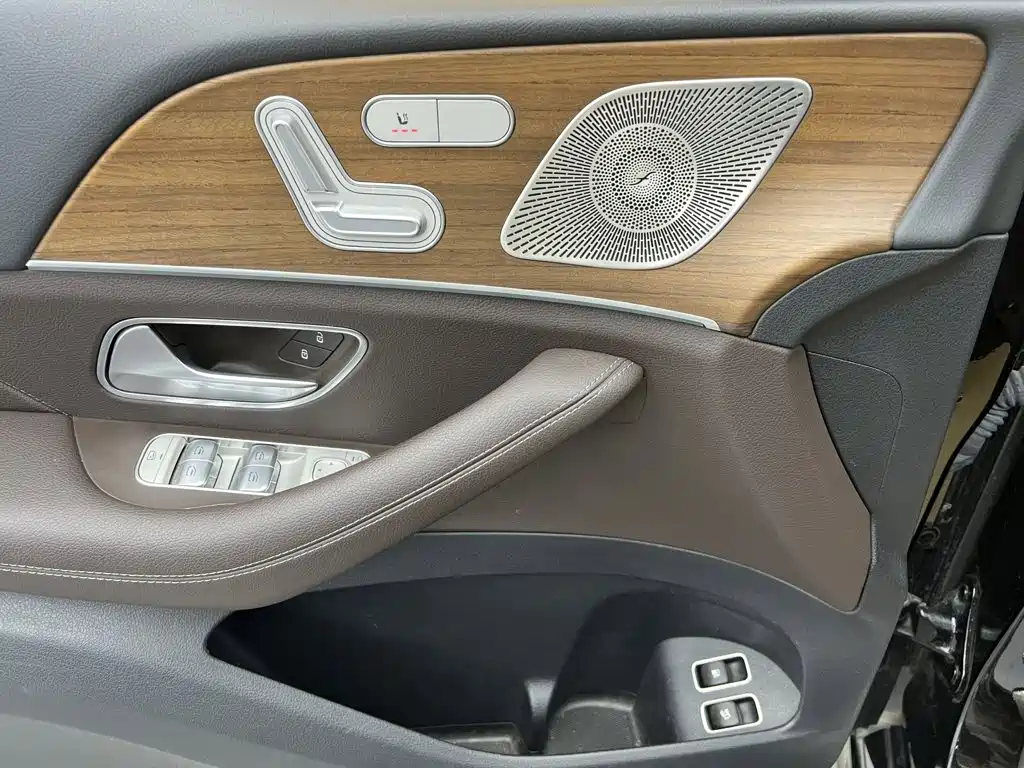 Mercedes-Benz GLE New Energy — миниатюра 18