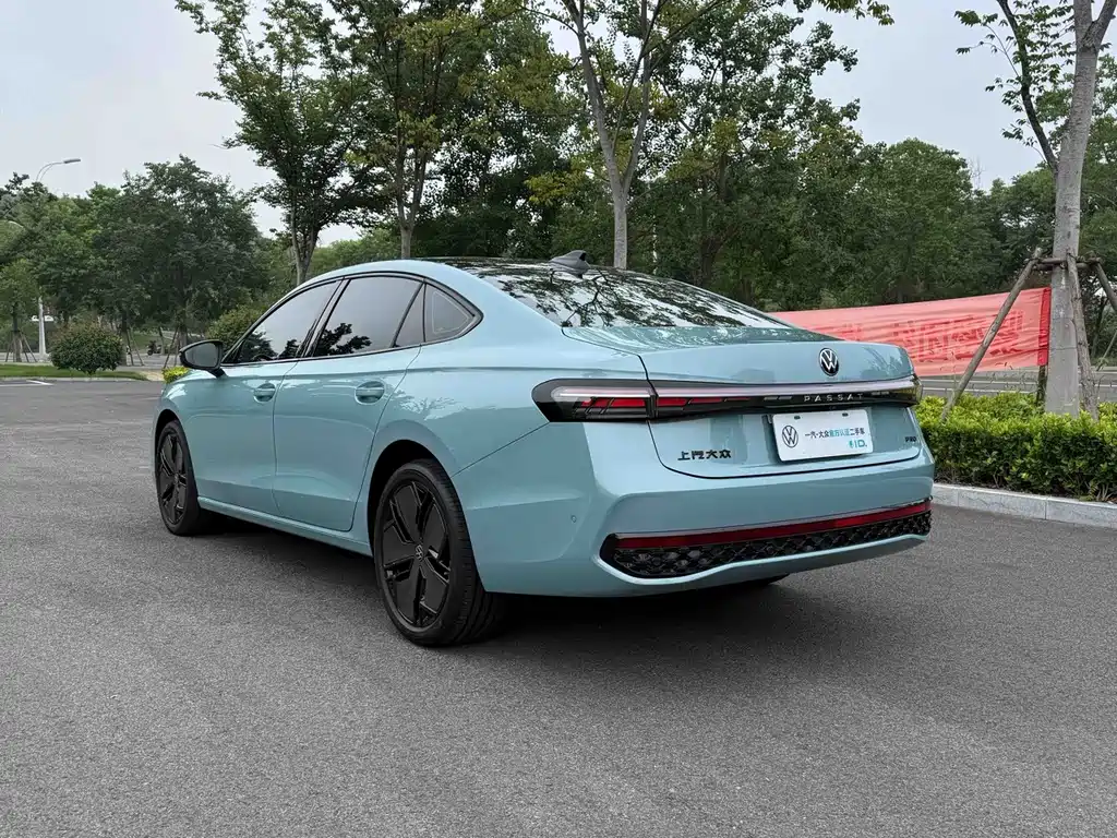 Volkswagen Passat — миниатюра 8