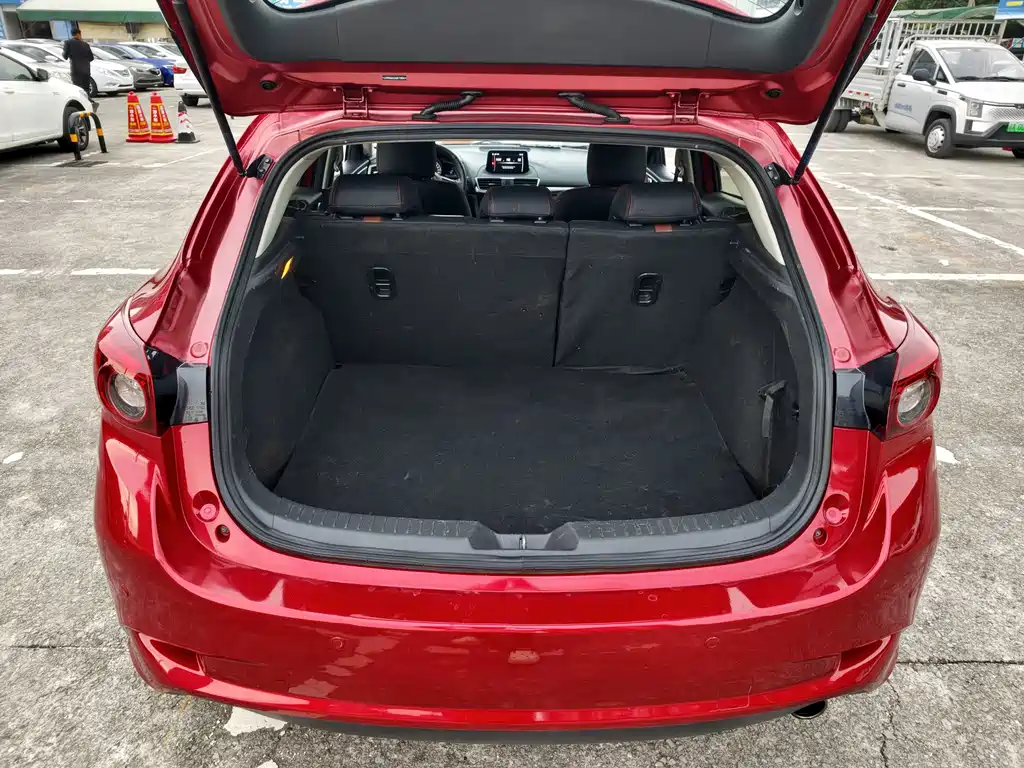 Mazda 3 Axela — миниатюра 13