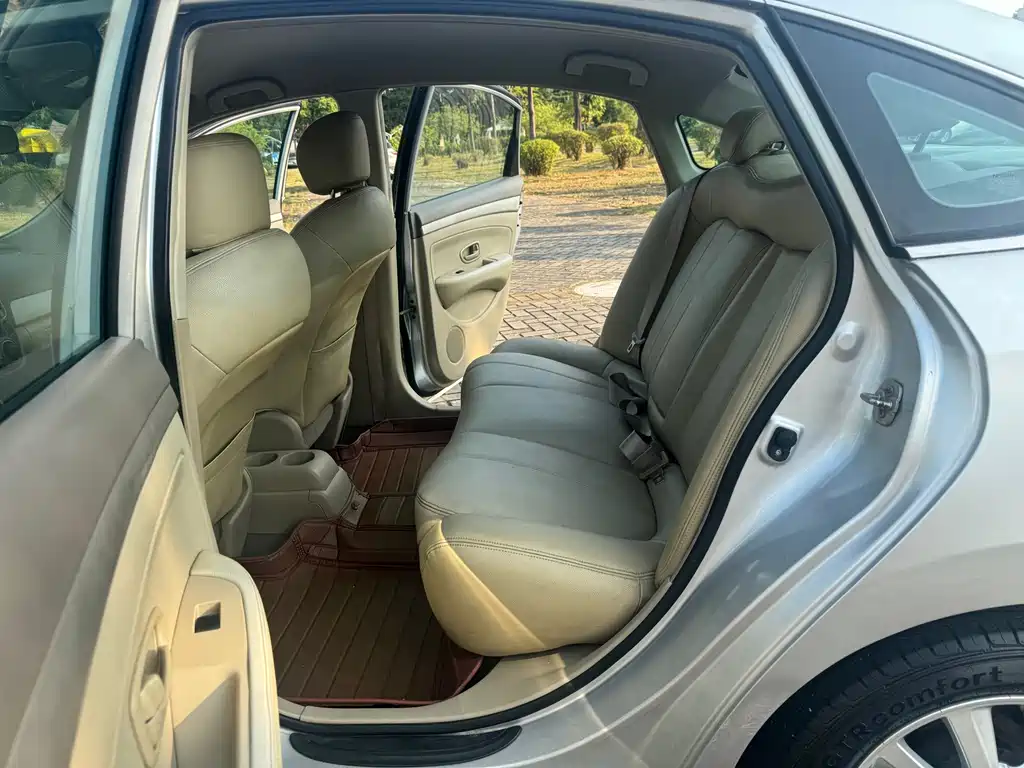 Nissan Sylphy — миниатюра 10
