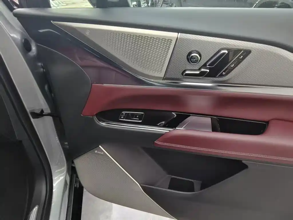 Cadillac XT5 — миниатюра 23