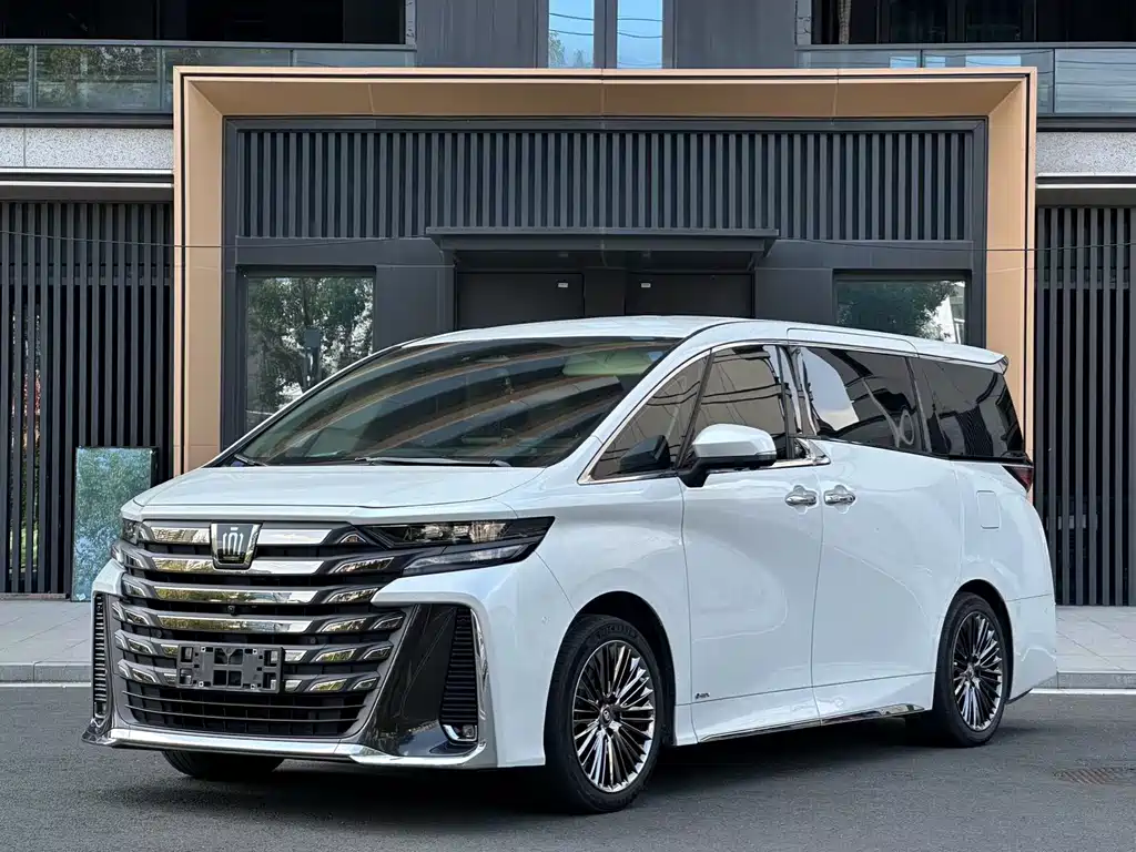 Toyota Vellfire — миниатюра 2