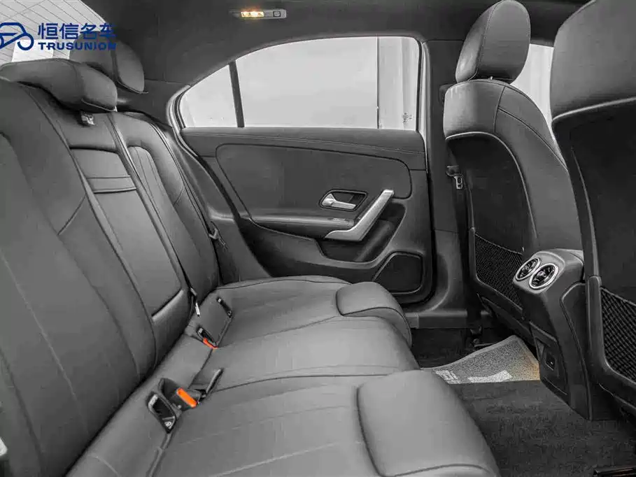 Mercedes-Benz A-Class — миниатюра 16