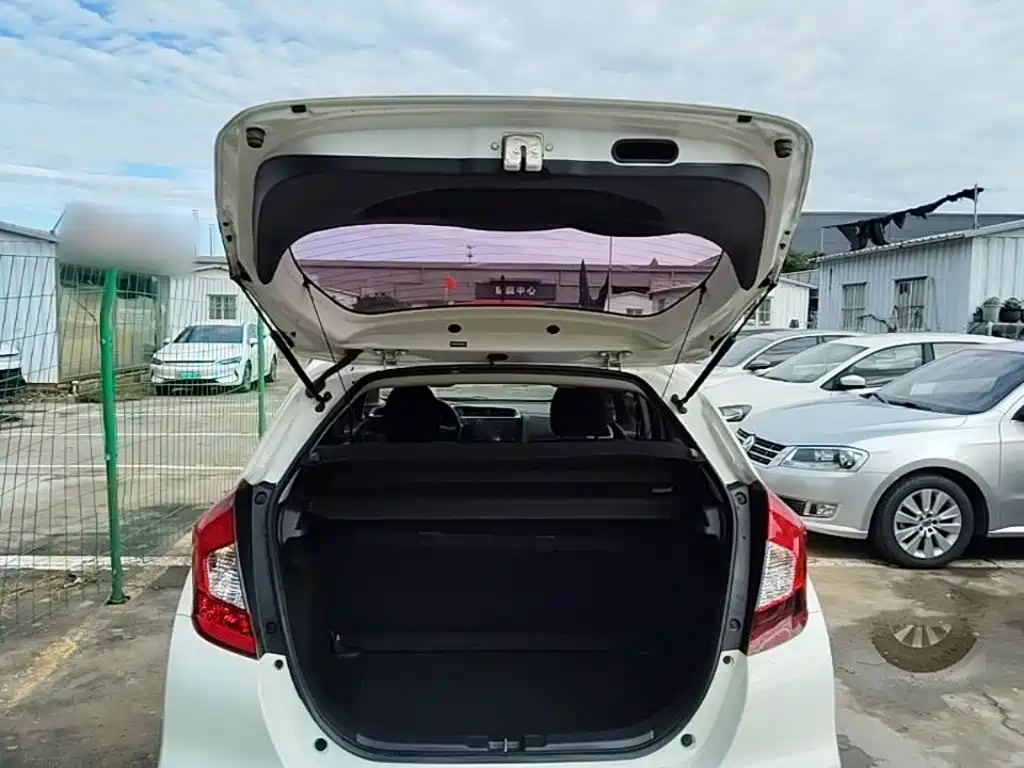 Honda Fit — миниатюра 19