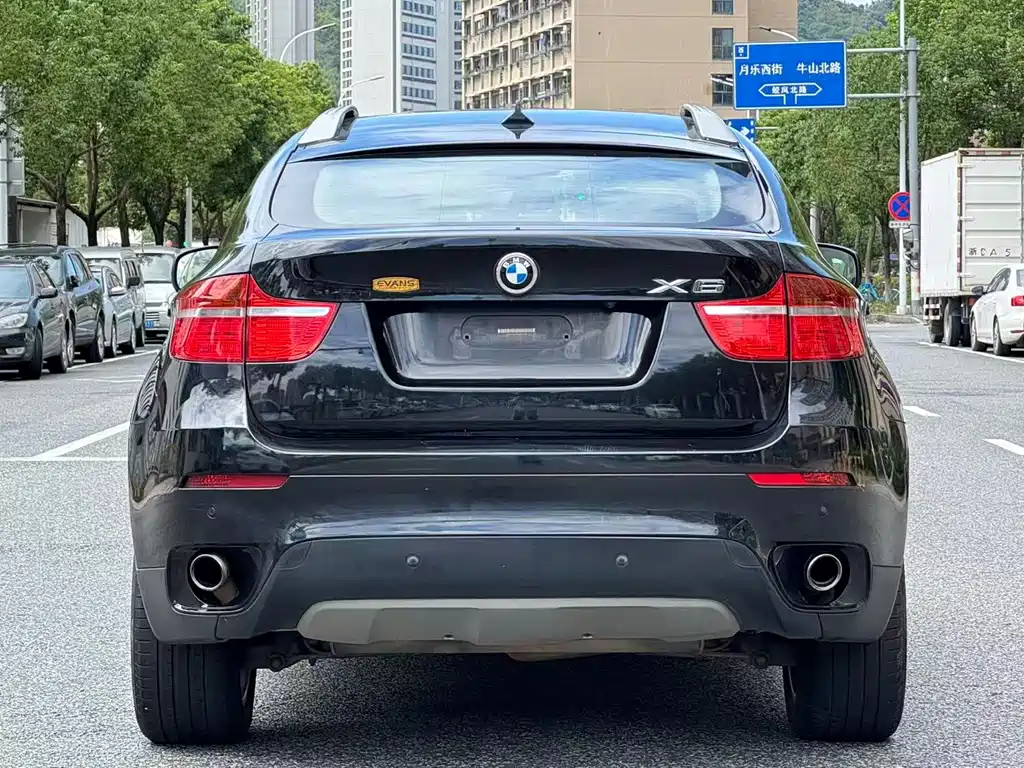 BMW X6 — миниатюра 5