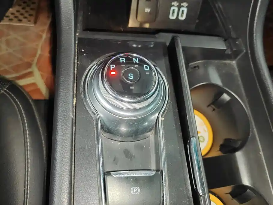Ford Taurus — миниатюра 16