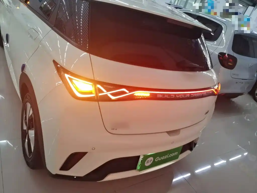 BYD Dolphin — миниатюра 6