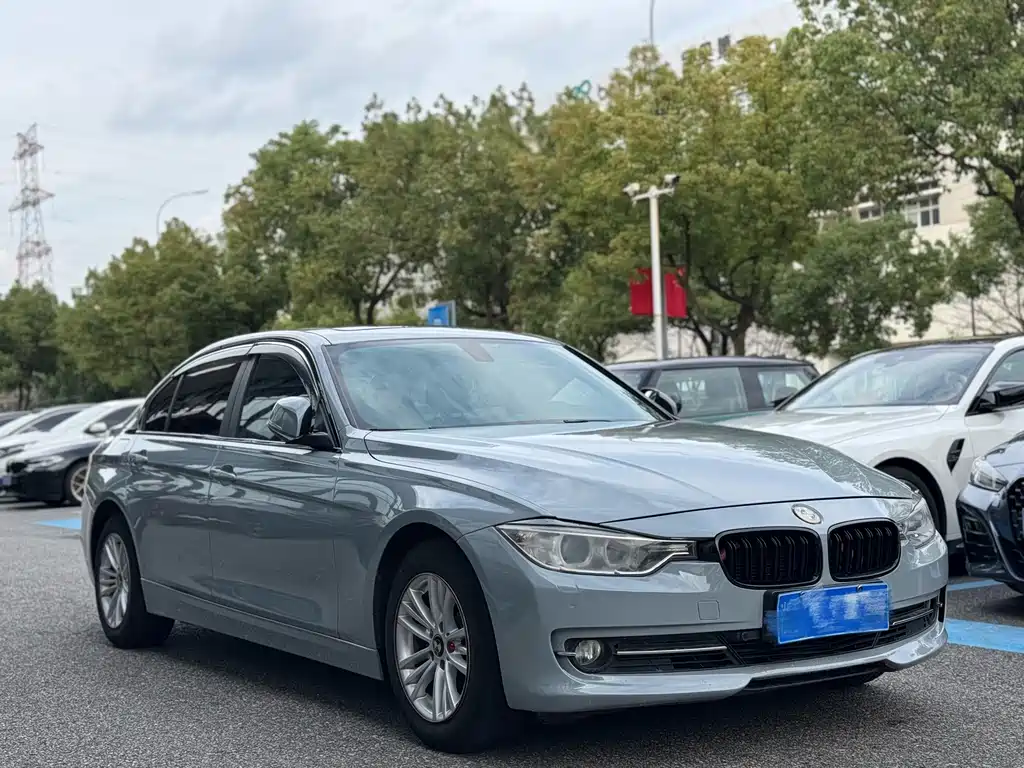 BMW 3 Series — миниатюра 3