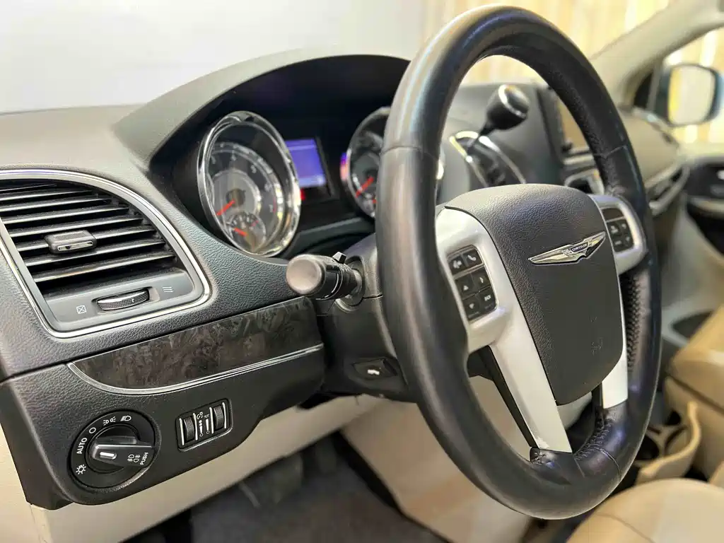Chrysler Grand Voyager (Import) 3.6L Comfort Edition, фото 23