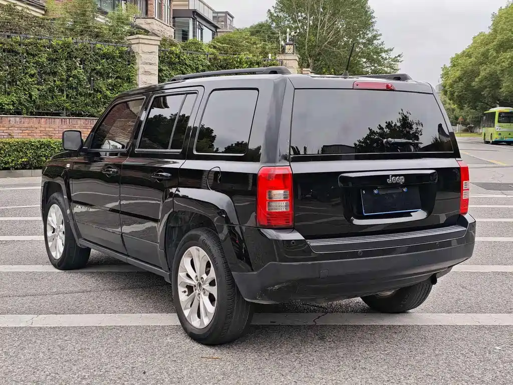 Jeep Patriot — миниатюра 4