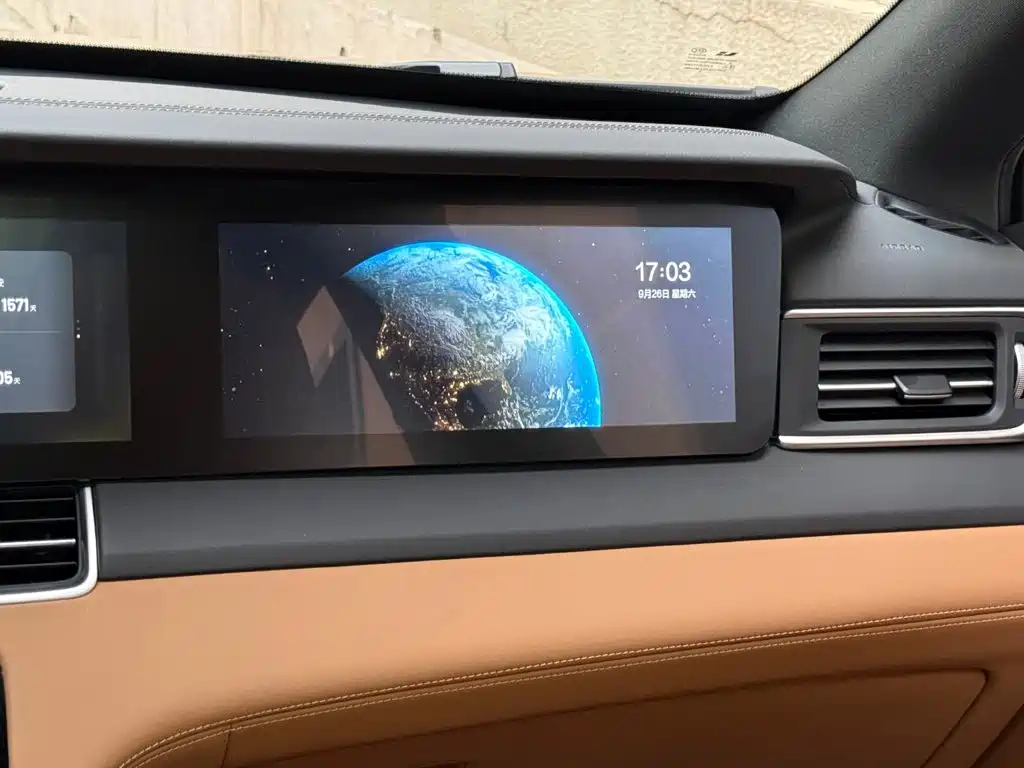 Li Auto Li ONE — миниатюра 13