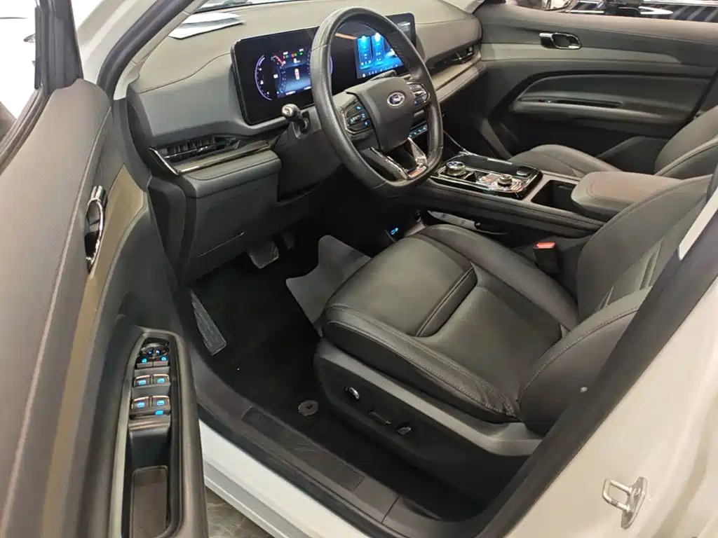 Ford Equator Sport — миниатюра 16