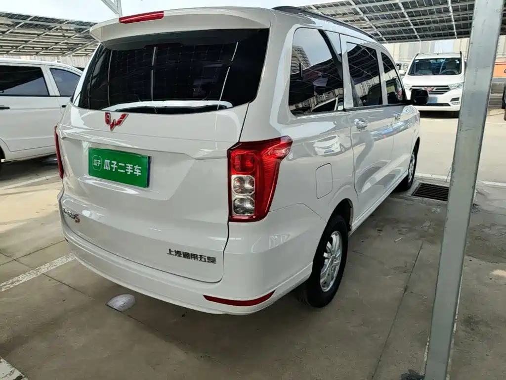 Wuling Hongguang — миниатюра 7