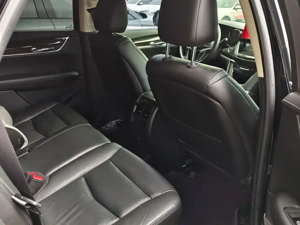 Cadillac XT5 — миниатюра 13