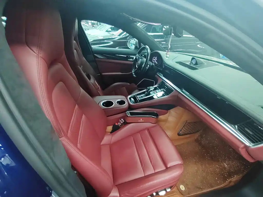 Porsche Panamera — миниатюра 12