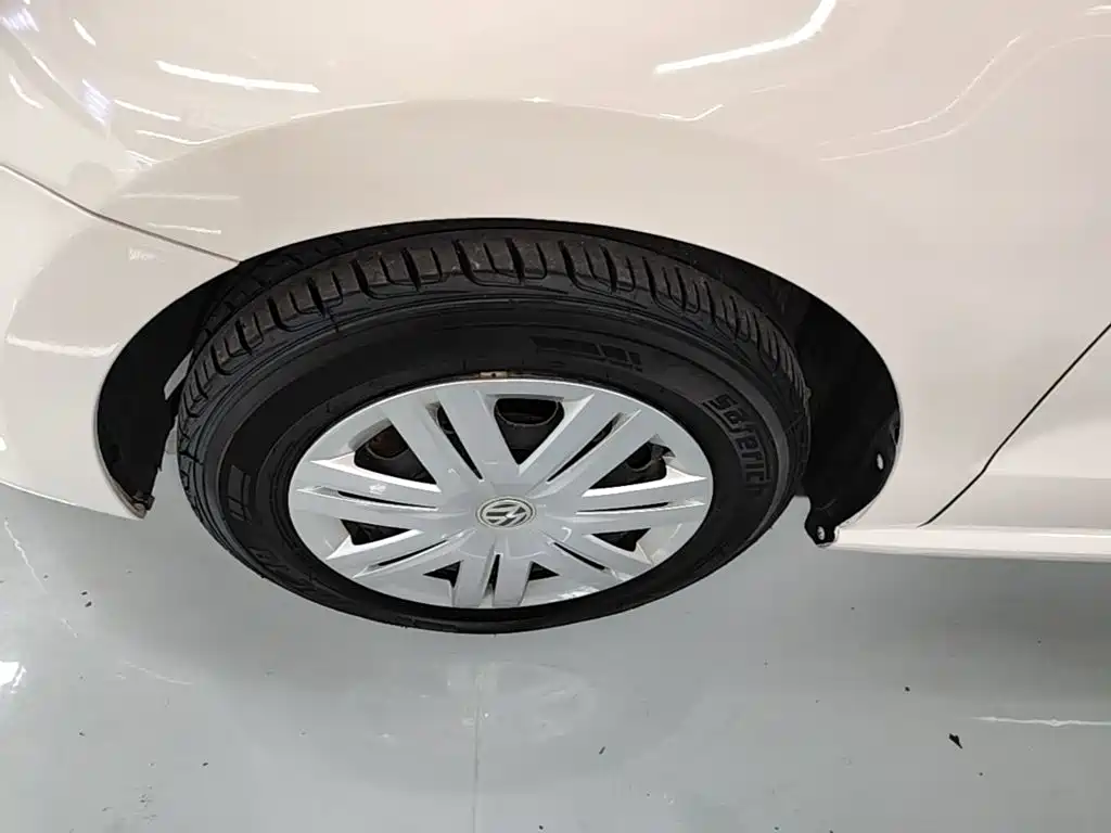 Volkswagen Polo — миниатюра 23