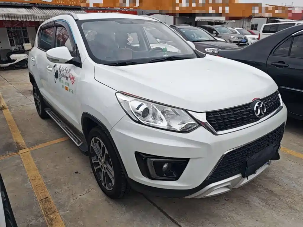 BAIC Senova X35 — миниатюра 4