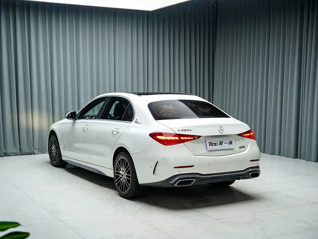 Mercedes-Benz C-Class — миниатюра 9