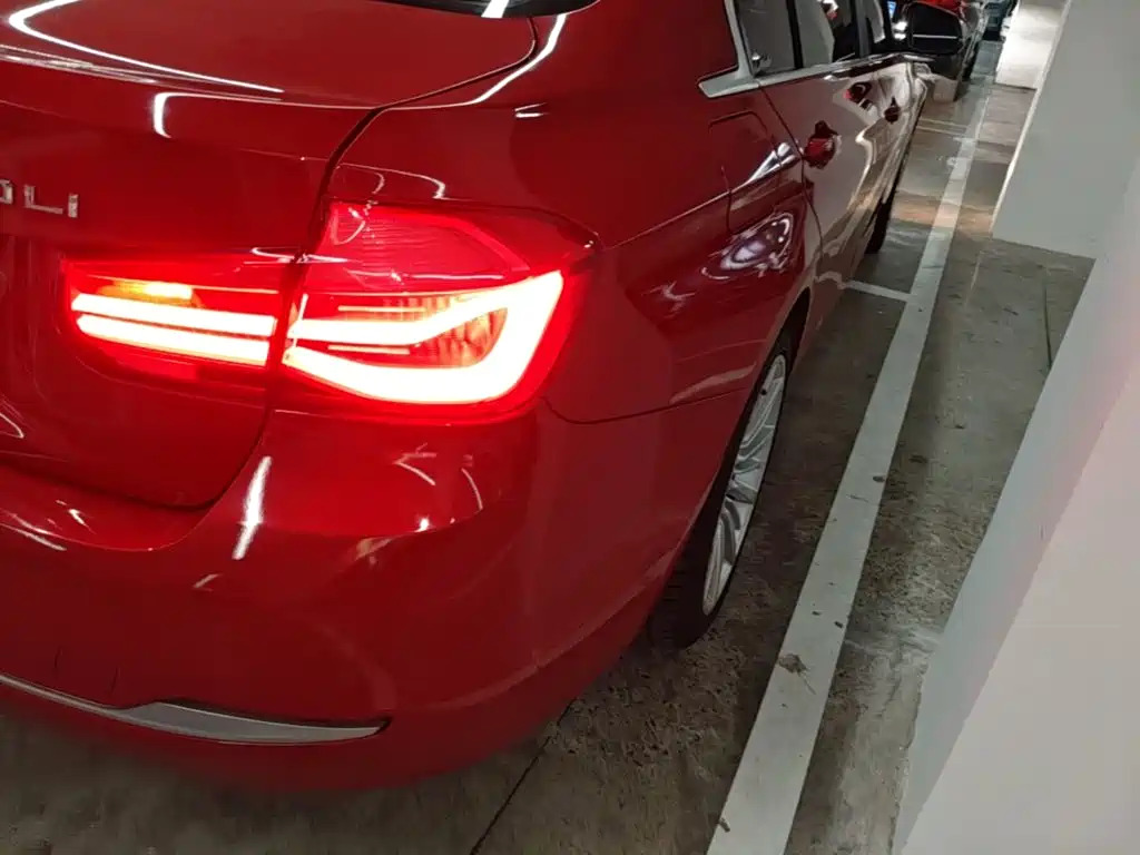 BMW 3 Series — миниатюра 8