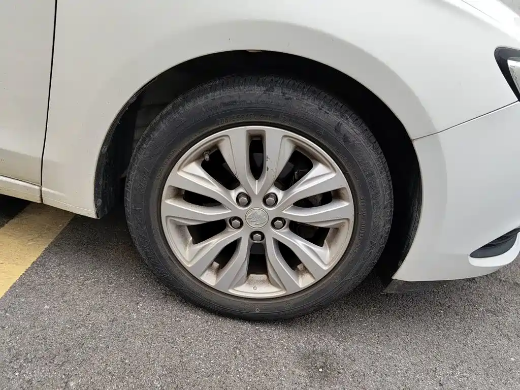 Buick Excelle — миниатюра 25