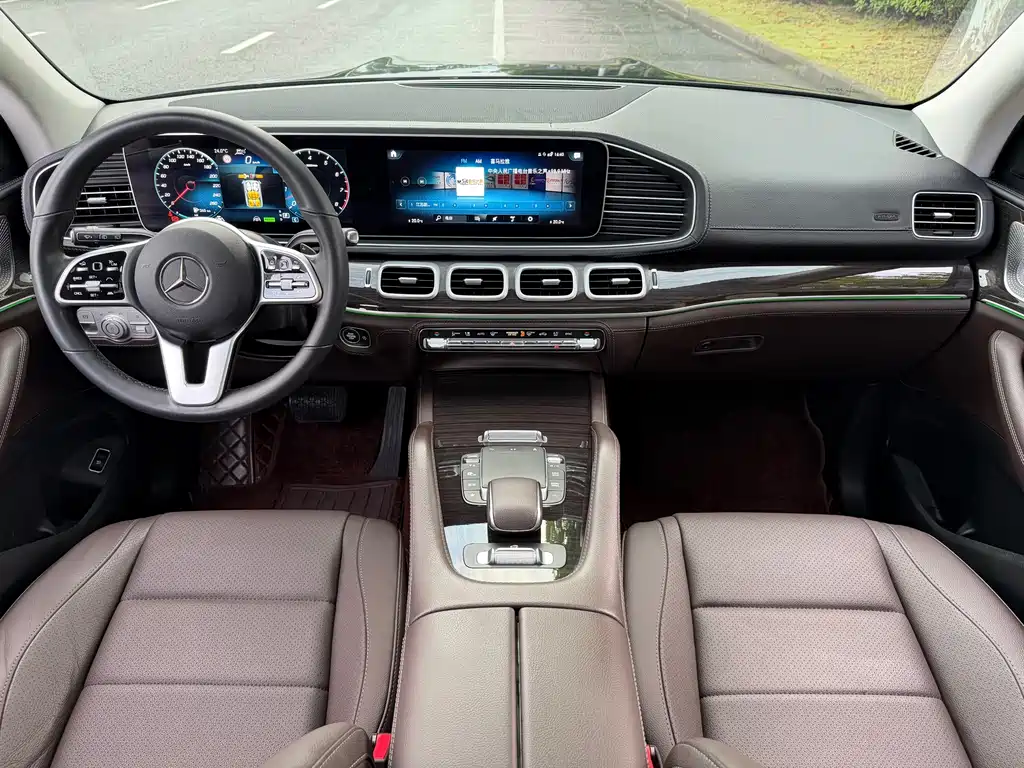 Mercedes-Benz GLS — миниатюра 12