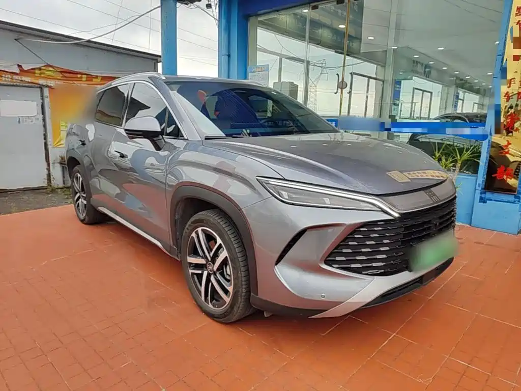 BYD L DM-i — миниатюра 4