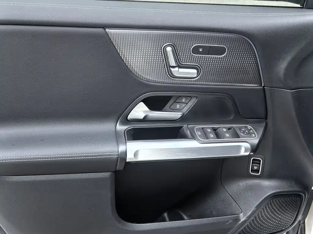 Mercedes-Benz GLB 2023 GLB 220 Fashion