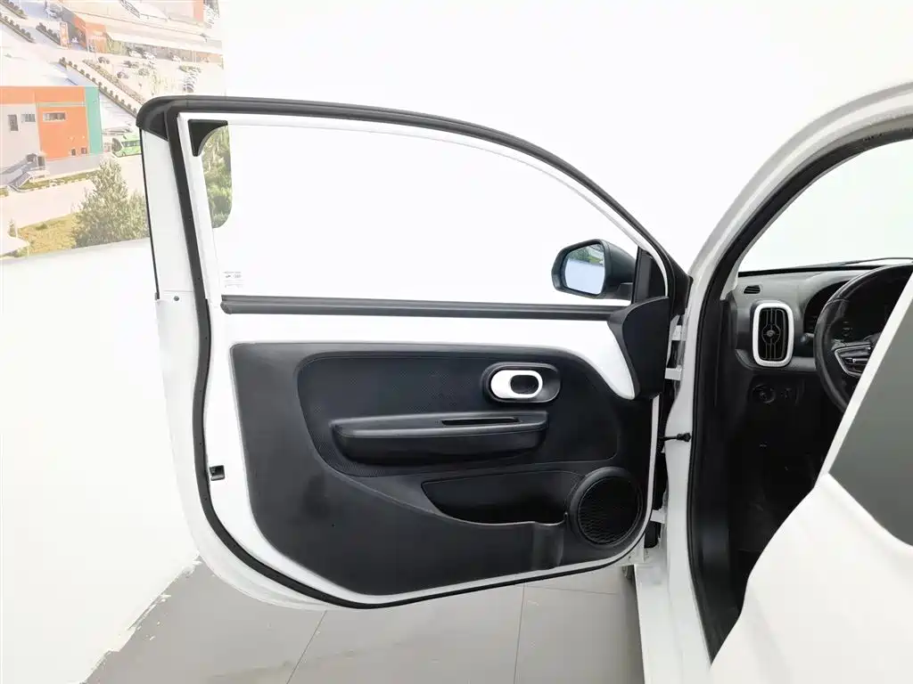 Roewe Clever 2022 311km