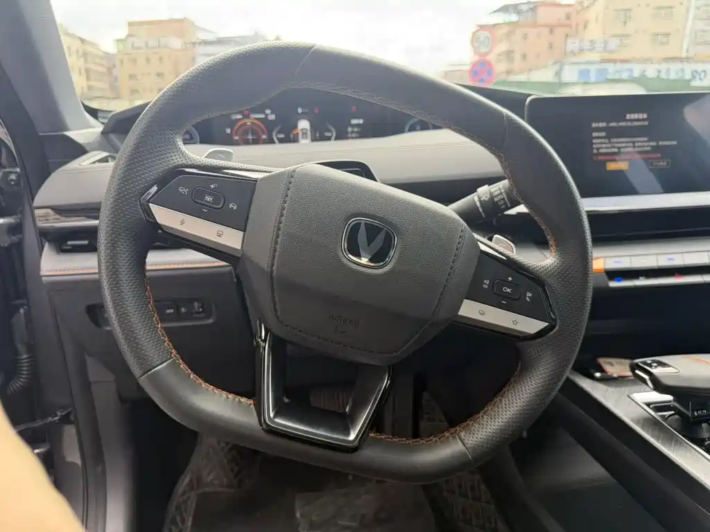 Changan UNI-V — миниатюра 6