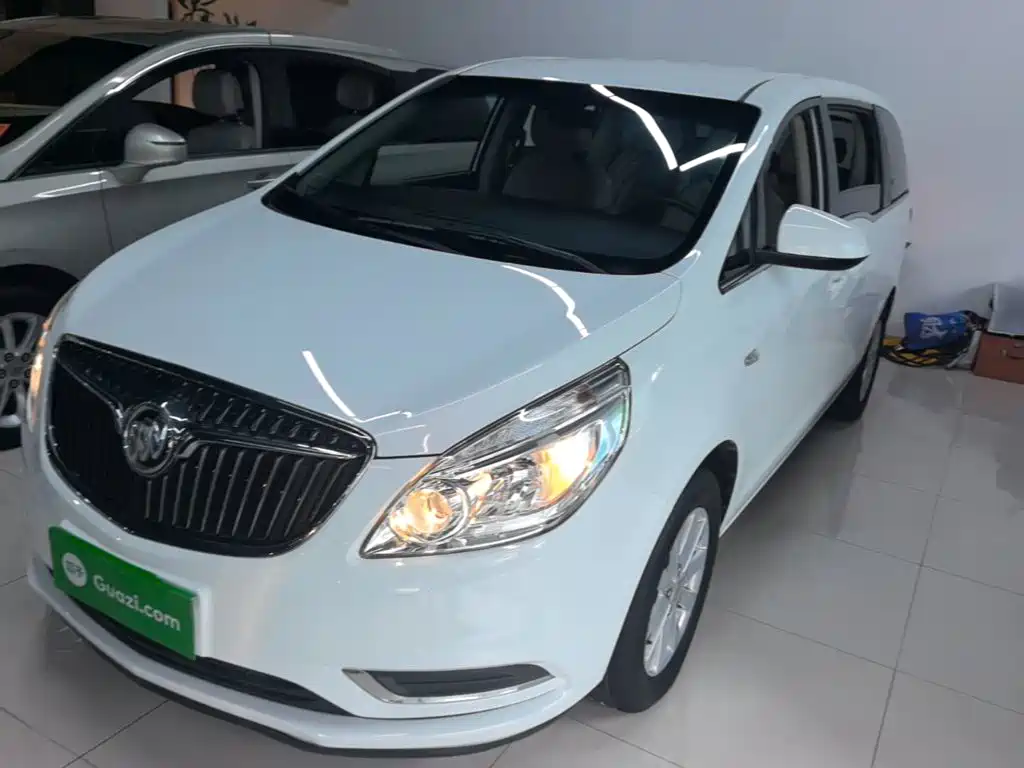 Buick GL8 — миниатюра 2