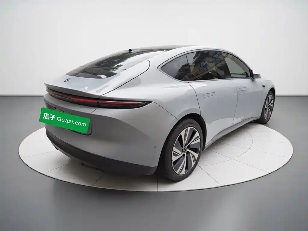 NIO ET5 — миниатюра 3