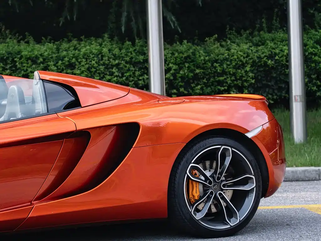 McLaren 12C — миниатюра 10