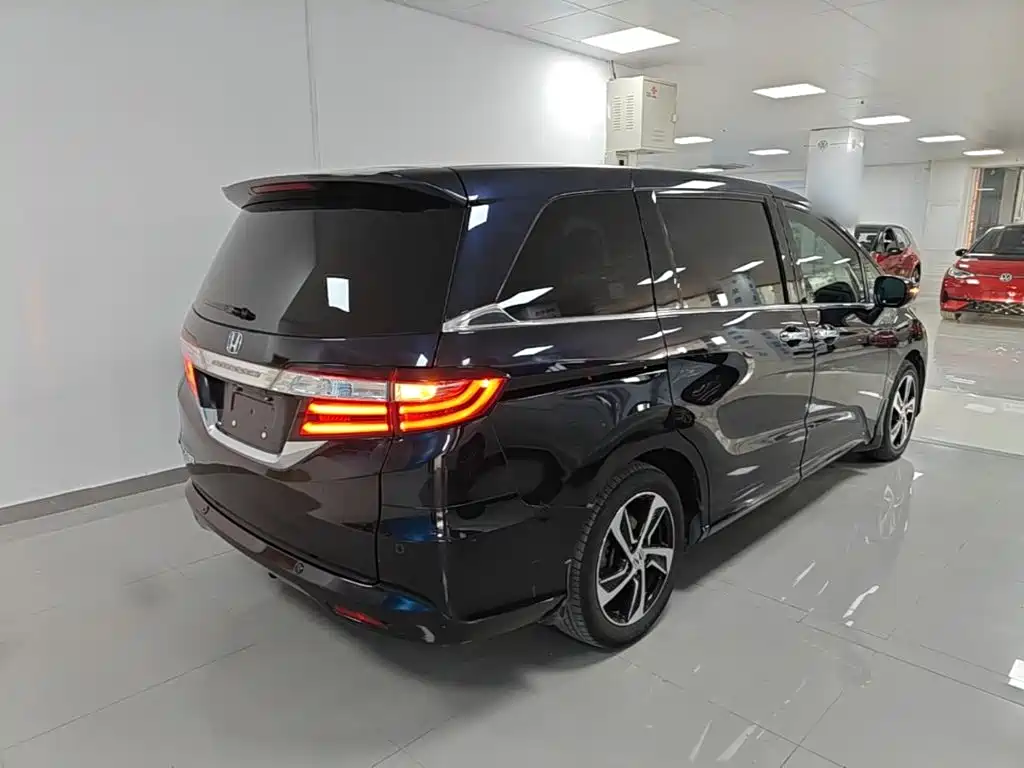 Honda Odyssey — миниатюра 7