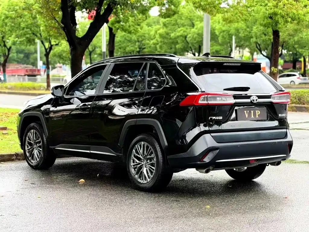 Toyota Wildlander — миниатюра 7