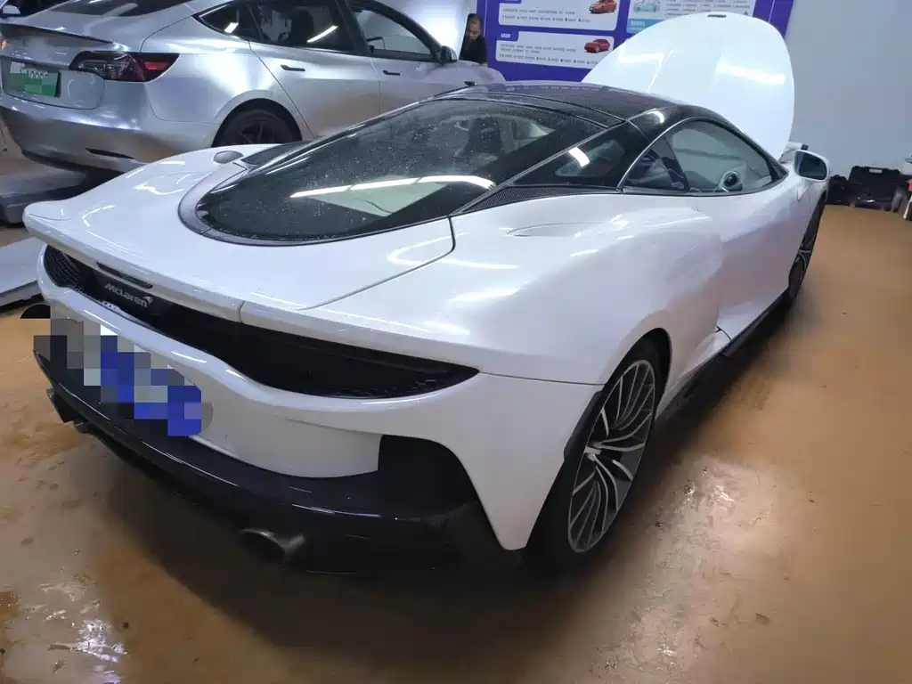 McLaren GT — миниатюра 3