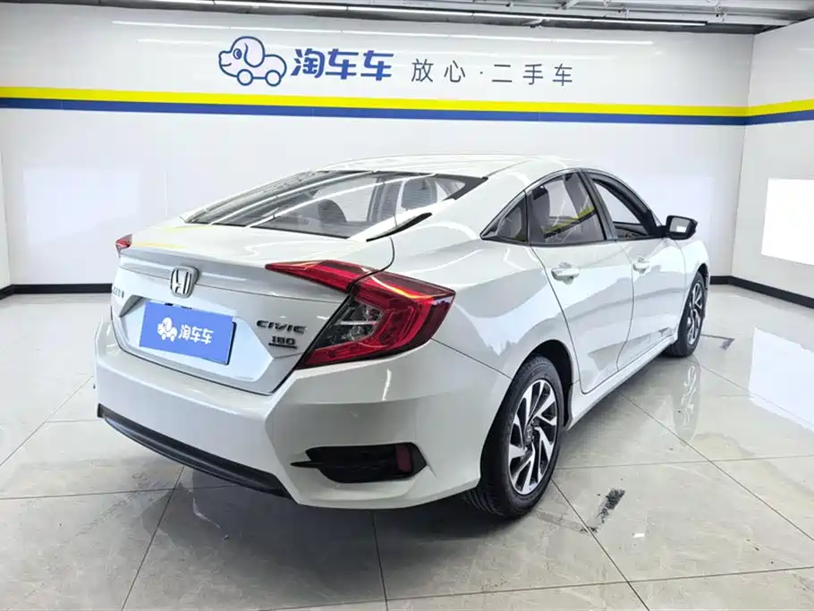 Honda Civic 2019 180TURBO CVT VI