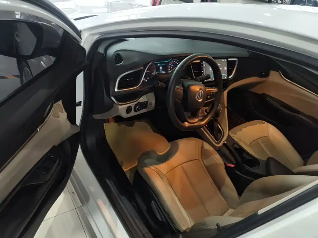 Buick Excelle — миниатюра 16
