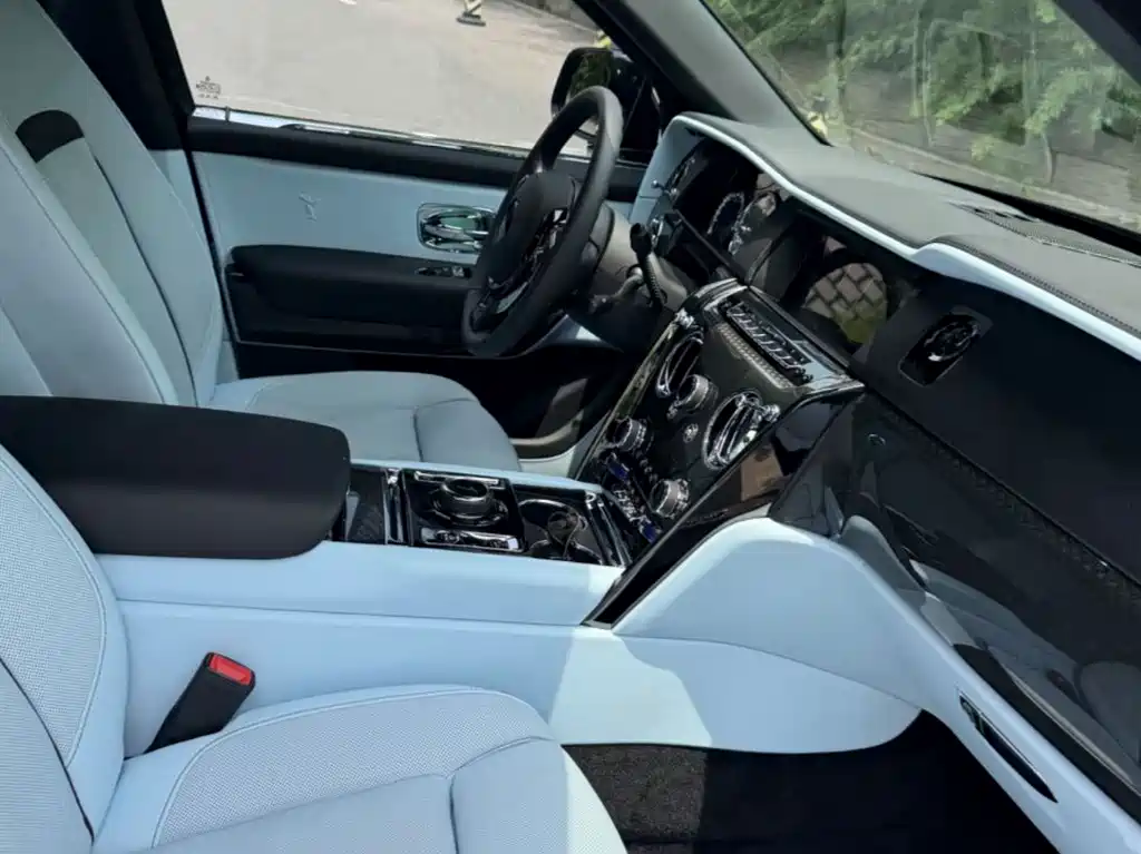 Rolls-Royce Cullinan 2022 Black Badge