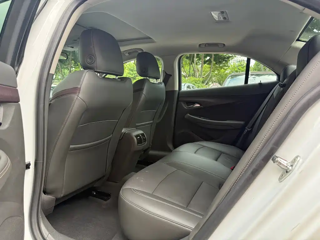 Chevrolet Malibu 530T Auto Luxury Edition, фото 9